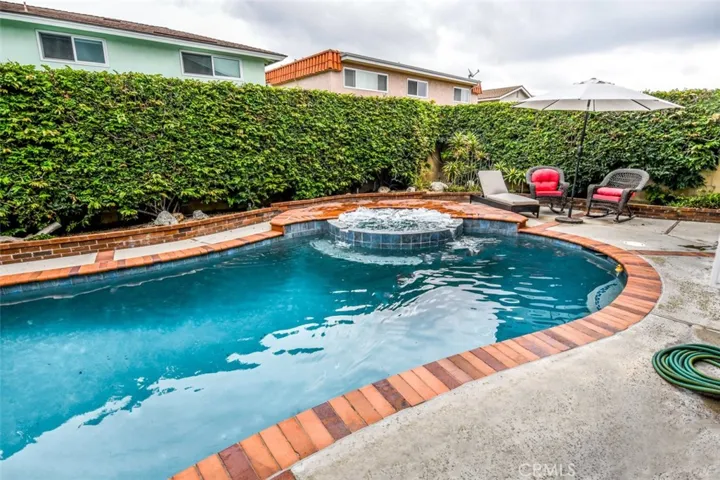 8121 Dartmoor Drive, Huntington Beach, California 92646
