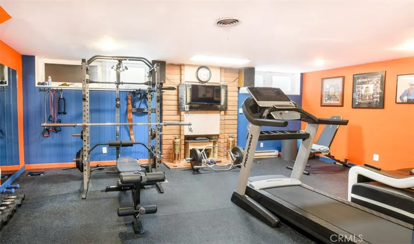 8121 Dartmoor Drive, Huntington Beach, California 92646