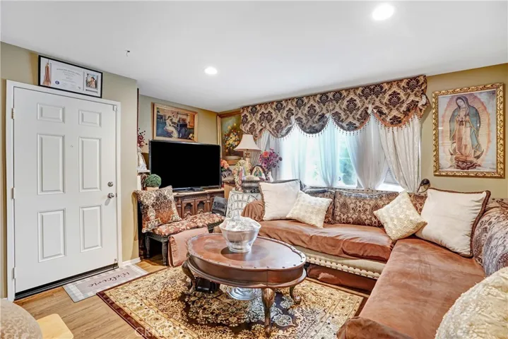 Private suite - Living space
