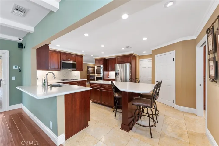 1030 Mellow Lane, Simi Valley, California 93065