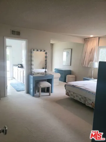 18034 Sandy Drive, Pacific Palisades, California 90272