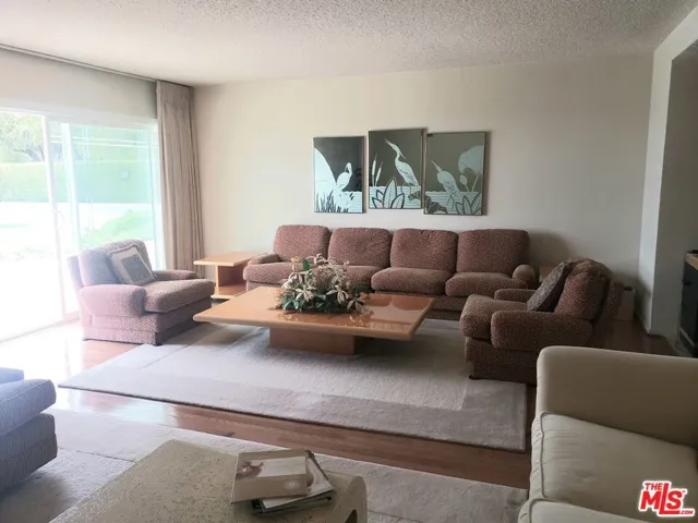18034 Sandy Drive, Pacific Palisades, California 90272