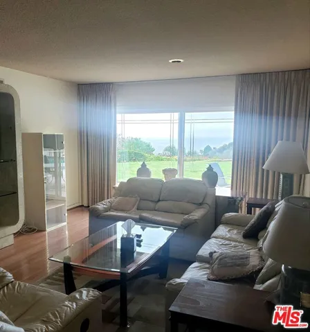 18034 Sandy Drive, Pacific Palisades, California 90272