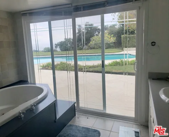 18034 Sandy Drive, Pacific Palisades, California 90272
