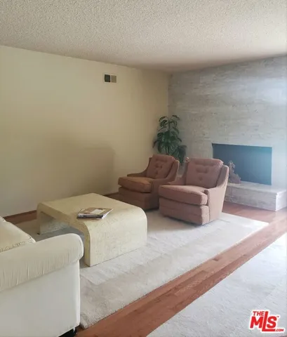 18034 Sandy Drive, Pacific Palisades, California 90272