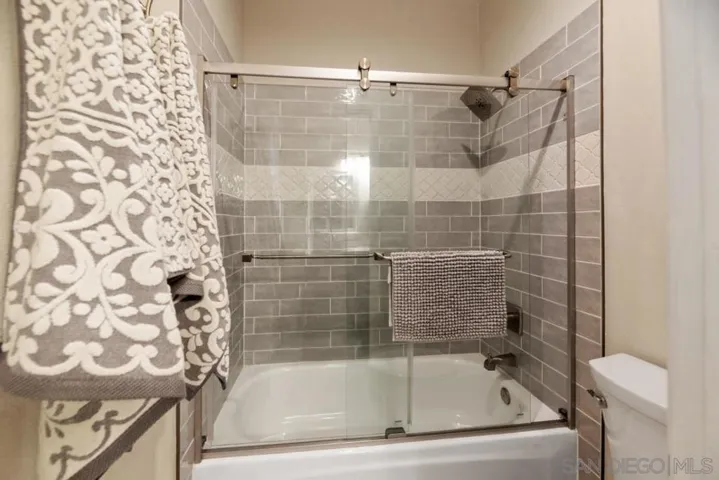 15989 Cumberland Drive, Poway, California 92064
