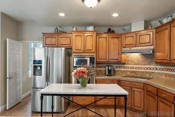 15989 Cumberland Drive, Poway, California 92064