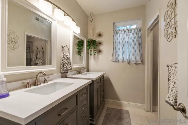 15989 Cumberland Drive, Poway, California 92064