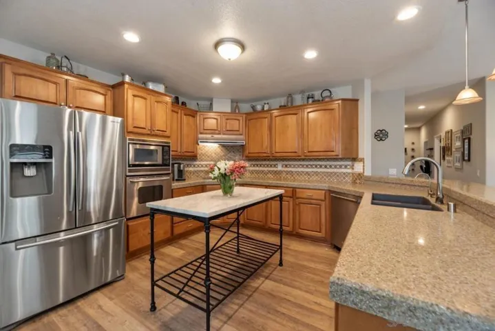 15989 Cumberland Drive, Poway, California 92064