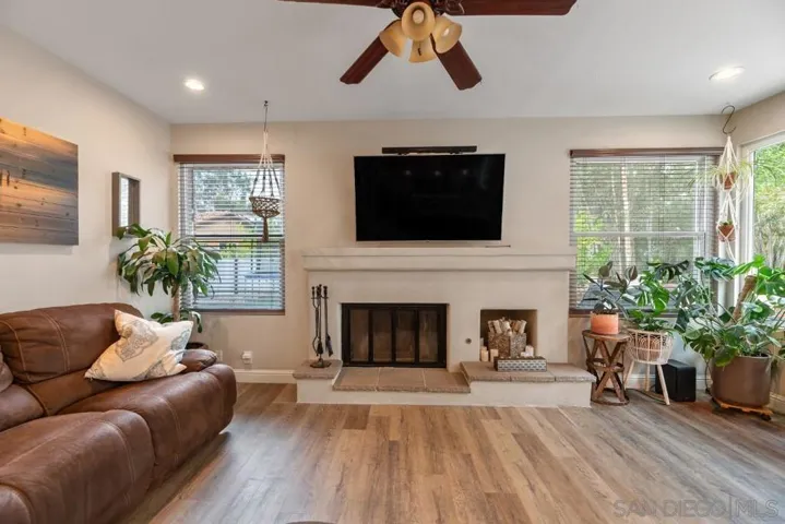 15989 Cumberland Drive, Poway, California 92064