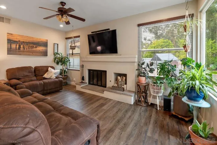 15989 Cumberland Drive, Poway, California 92064