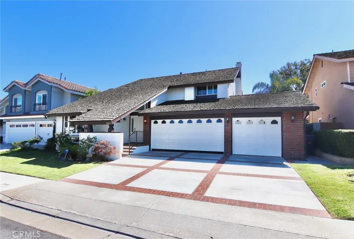 8812 Dorsett Drive, Huntington Beach, California 92646