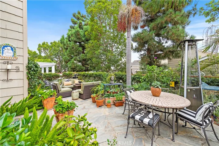 57 Hillsdale Drive 37, Newport Beach, California 92660