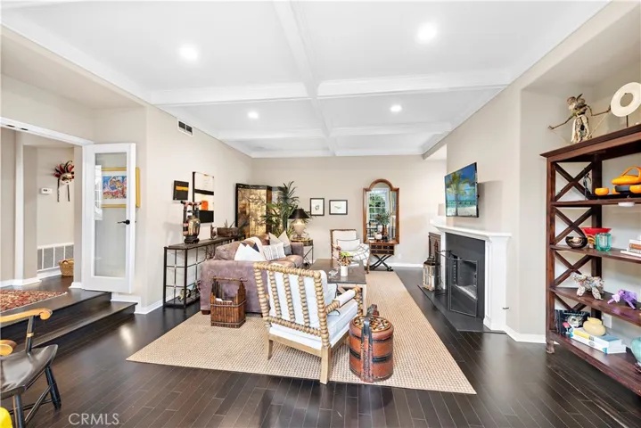 57 Hillsdale Drive 37, Newport Beach, California 92660