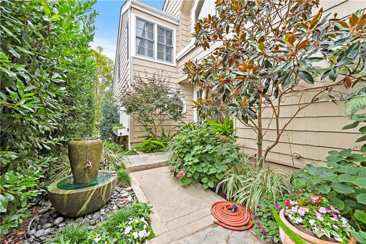 57 Hillsdale Drive 37, Newport Beach, California 92660