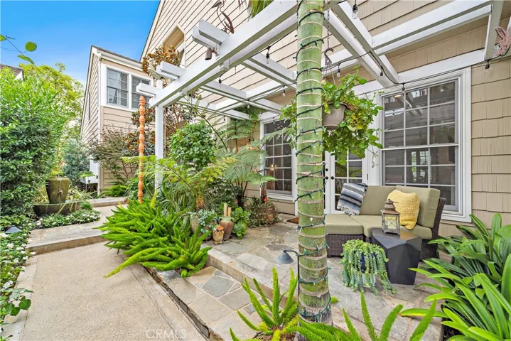 57 Hillsdale Drive 37, Newport Beach, California 92660
