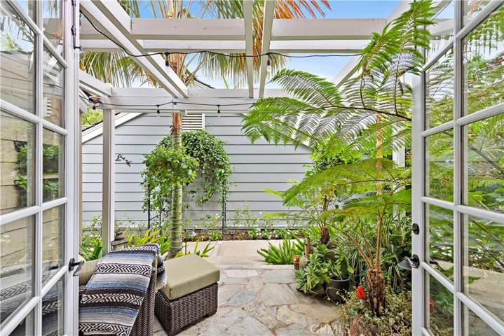 57 Hillsdale Drive 37, Newport Beach, California 92660