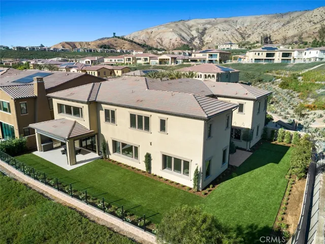 100 Knob Creek, Irvine, California 92602