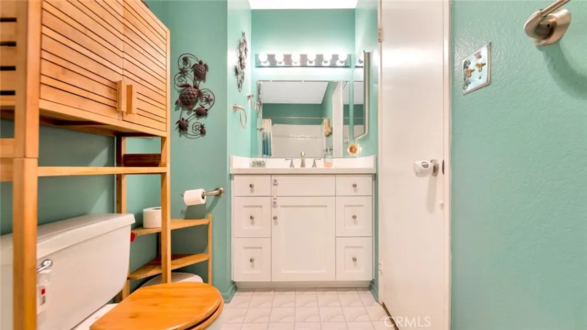 9691 Via Torino 162, Burbank, California 91504