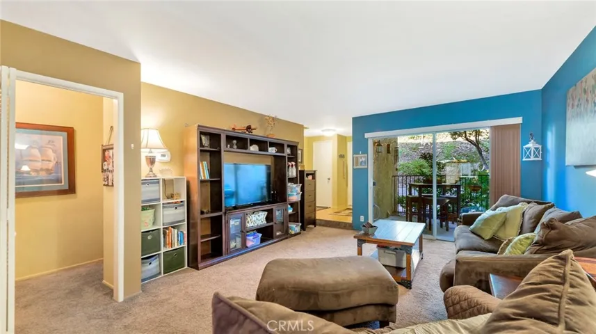 9691 Via Torino 162, Burbank, California 91504