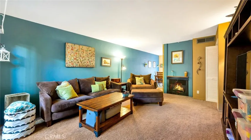 9691 Via Torino 162, Burbank, California 91504