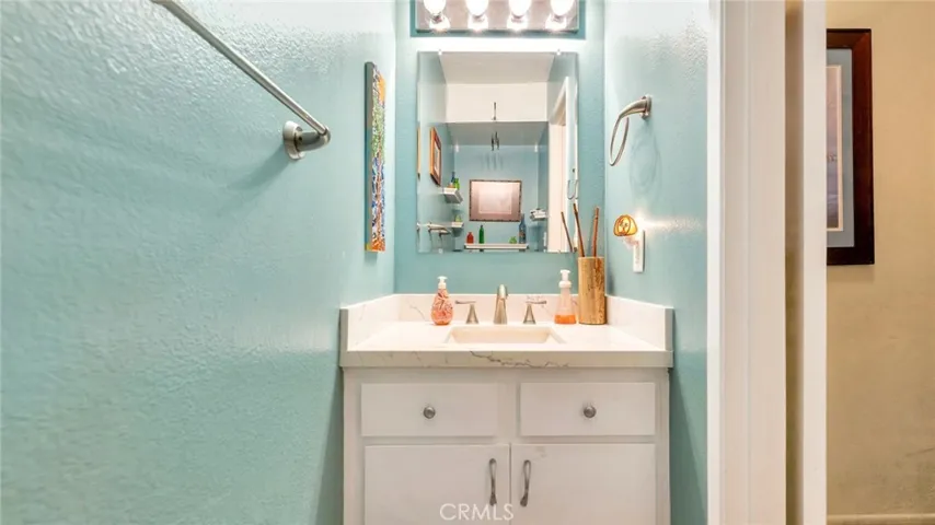 9691 Via Torino 162, Burbank, California 91504