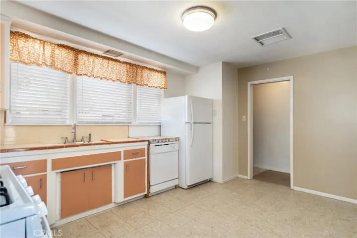 Charming Mid Century.