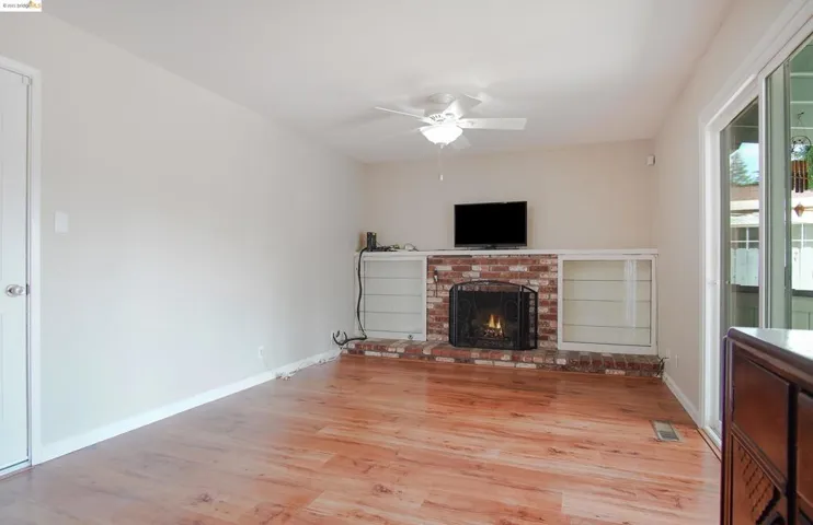 2907 El Monte Way, Antioch, California 94509