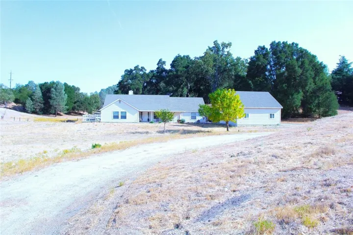 10050 San Guillermo Lane, Atascadero, California 93422