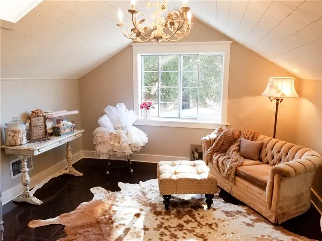 10050 San Guillermo Lane, Atascadero, California 93422