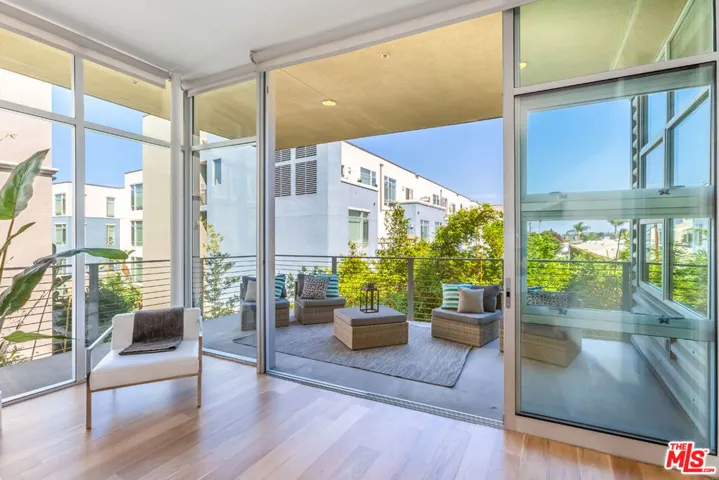 4080 Glencoe Avenue 311, Marina Del Rey, California 90292