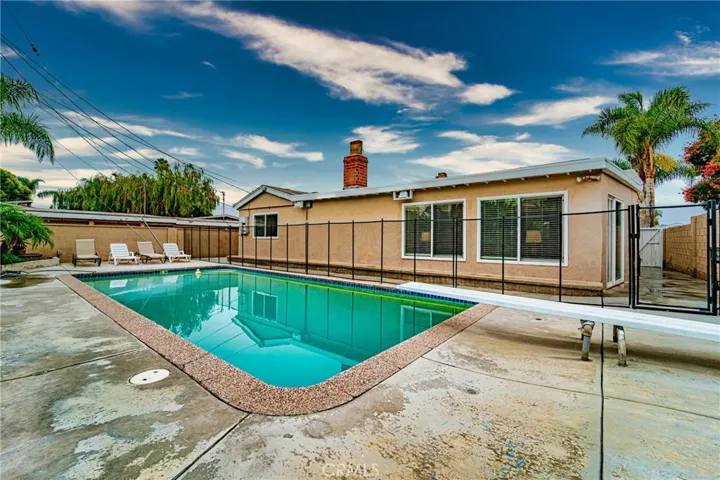 920 S Roanne Street, Anaheim, California 92804