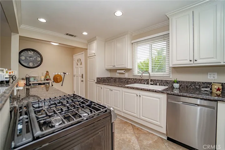 920 S Roanne Street, Anaheim, California 92804