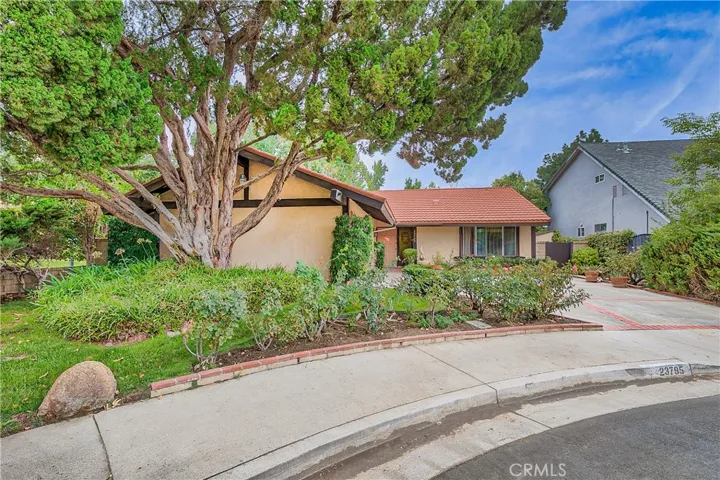 23795 Via Kannela, Valencia, California 91355