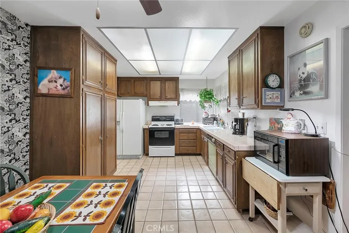 23795 Via Kannela, Valencia, California 91355