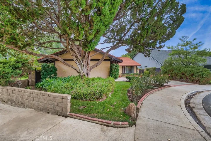 23795 Via Kannela, Valencia, California 91355