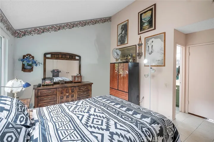 23795 Via Kannela, Valencia, California 91355