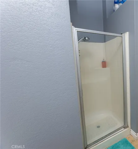 Master-bed  bathroom shower