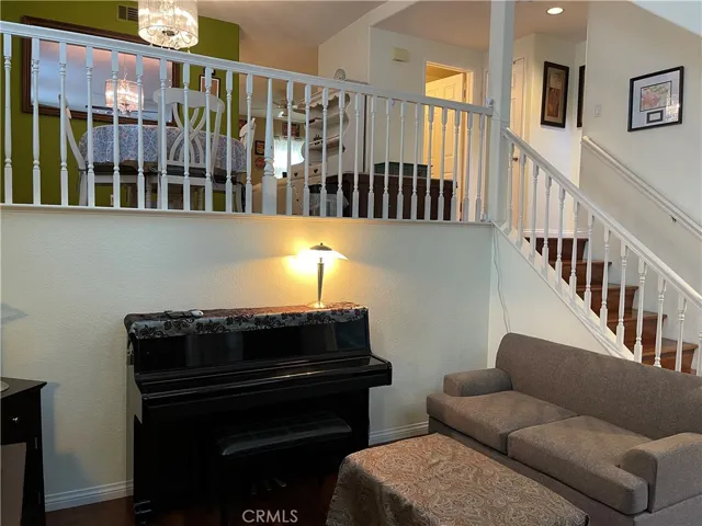 10760 Chestnut Street, Los Alamitos, California 90720