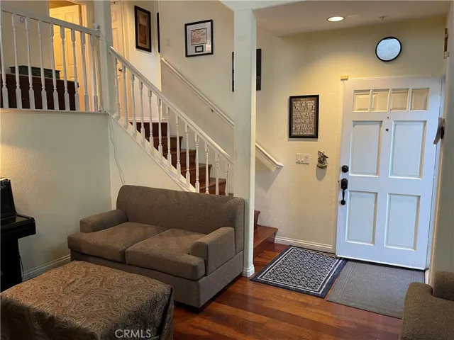 10760 Chestnut Street, Los Alamitos, California 90720