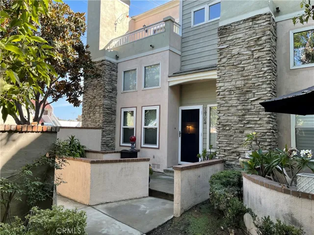 10760 Chestnut Street, Los Alamitos, California 90720