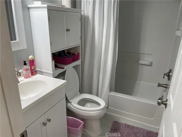 10760 Chestnut Street, Los Alamitos, California 90720