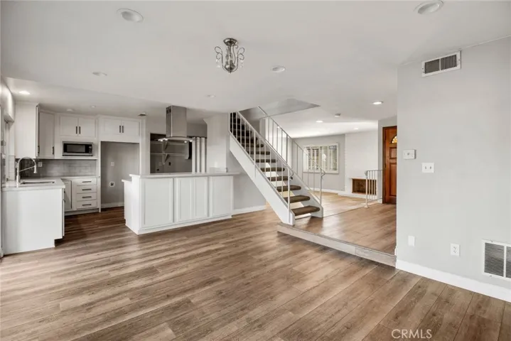 6818 Breton Way, Cypress, California 90630