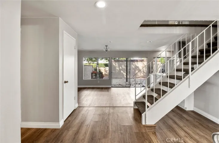 6818 Breton Way, Cypress, California 90630