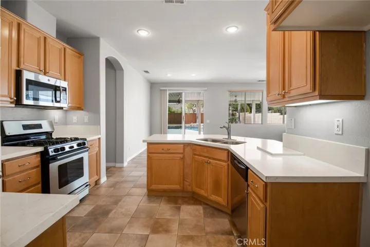 36832 Rancho Kiel Road, Winchester, California 92596