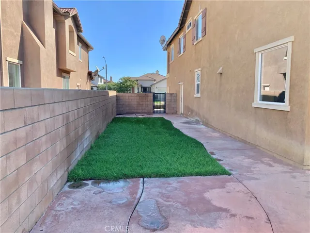 8441 Fowler Lane, Eastvale, California 92880