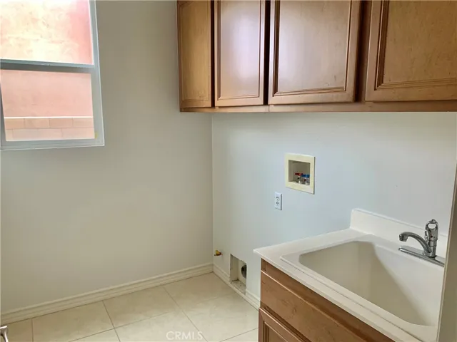 8441 Fowler Lane, Eastvale, California 92880
