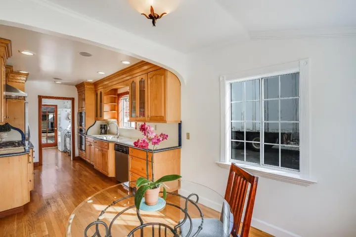 1047 W Parr Avenue, Campbell, California 95008