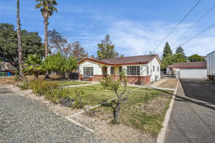 1047 W Parr Avenue, Campbell, California 95008