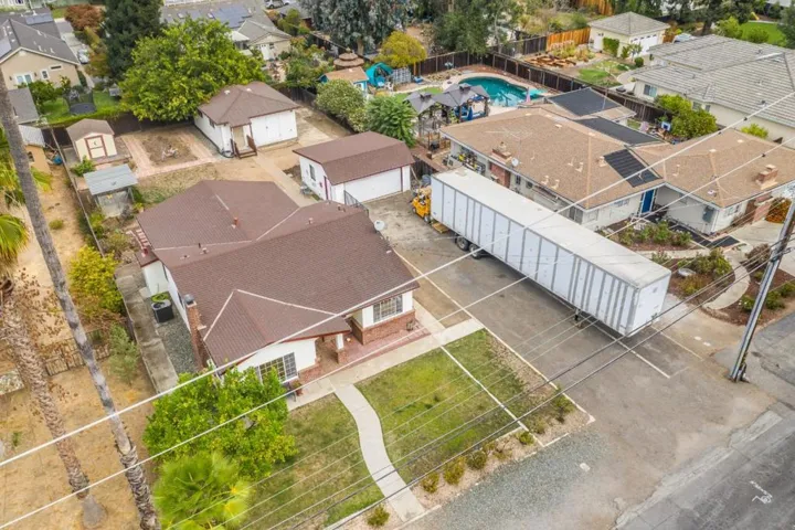 1047 W Parr Avenue, Campbell, California 95008
